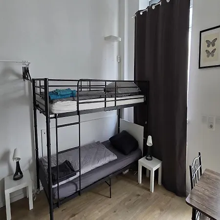 Апартаменты 1-room With Terrace In Крефельд